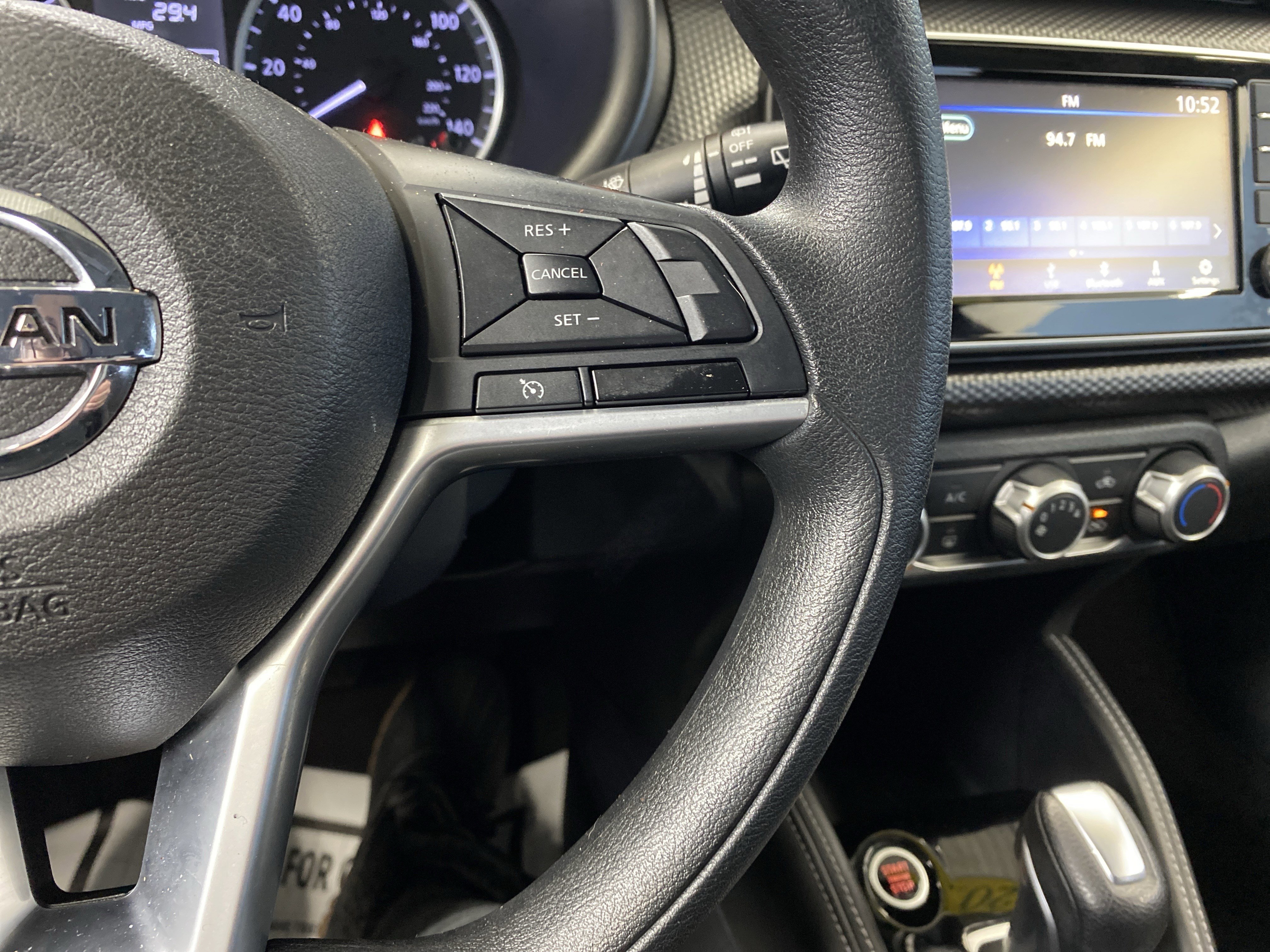 Used 2018 Nissan Kicks S image 18