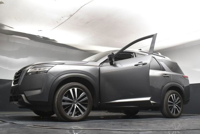 Used 2023 Nissan Pathfinder Platinum AWD/4WD image 35