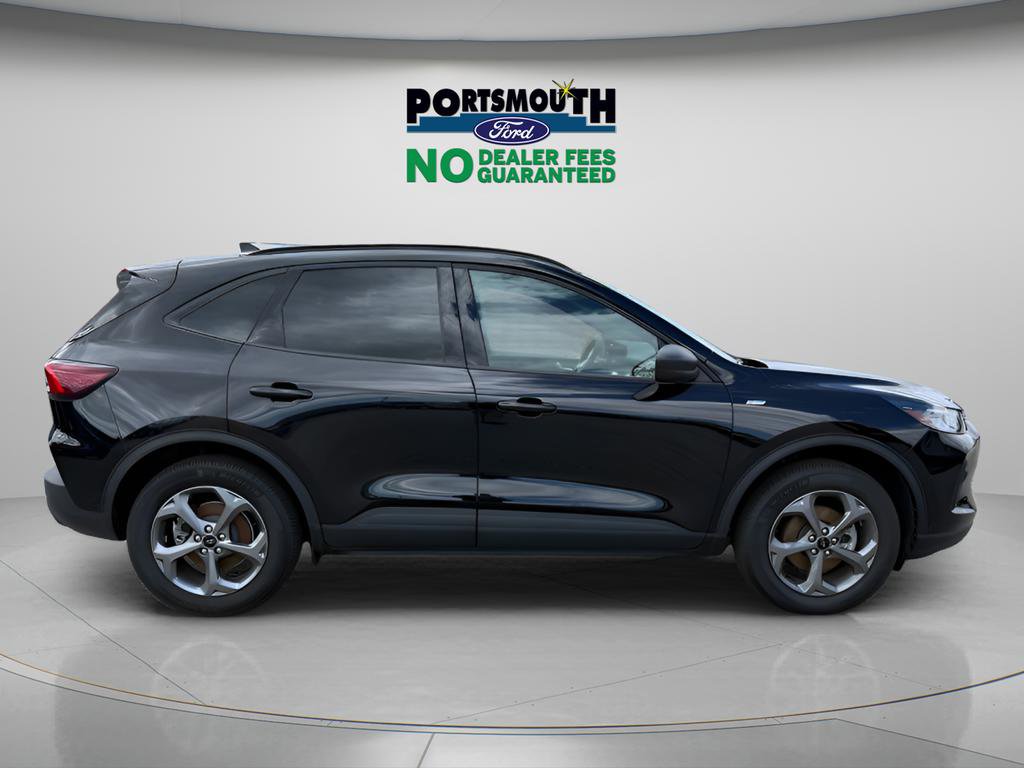 Used 2025 Ford Escape ST-Line w/ Tech Pack #1 AWD/4WD image 6