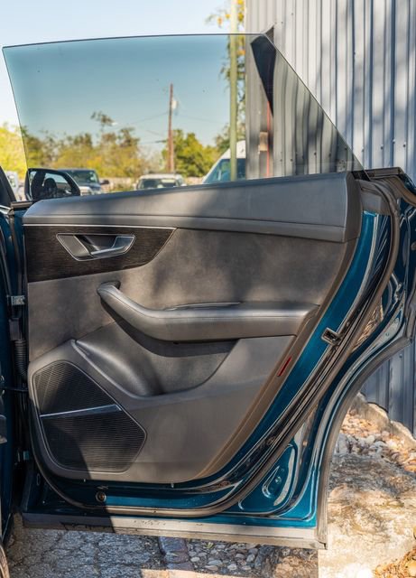 Used 2021 Audi Q8 Prestige w/ Prestige Package image 38