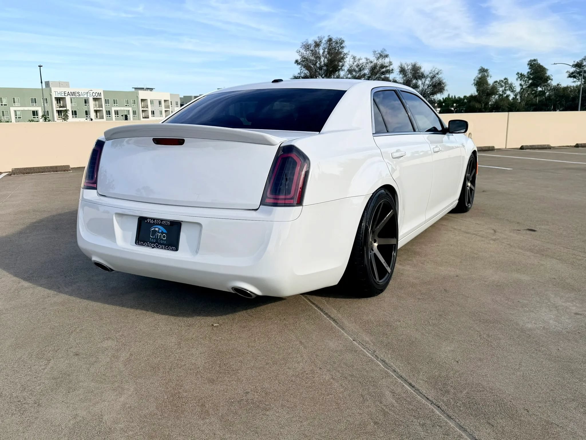 Used 2013 Chrysler 300 S RWD image 12