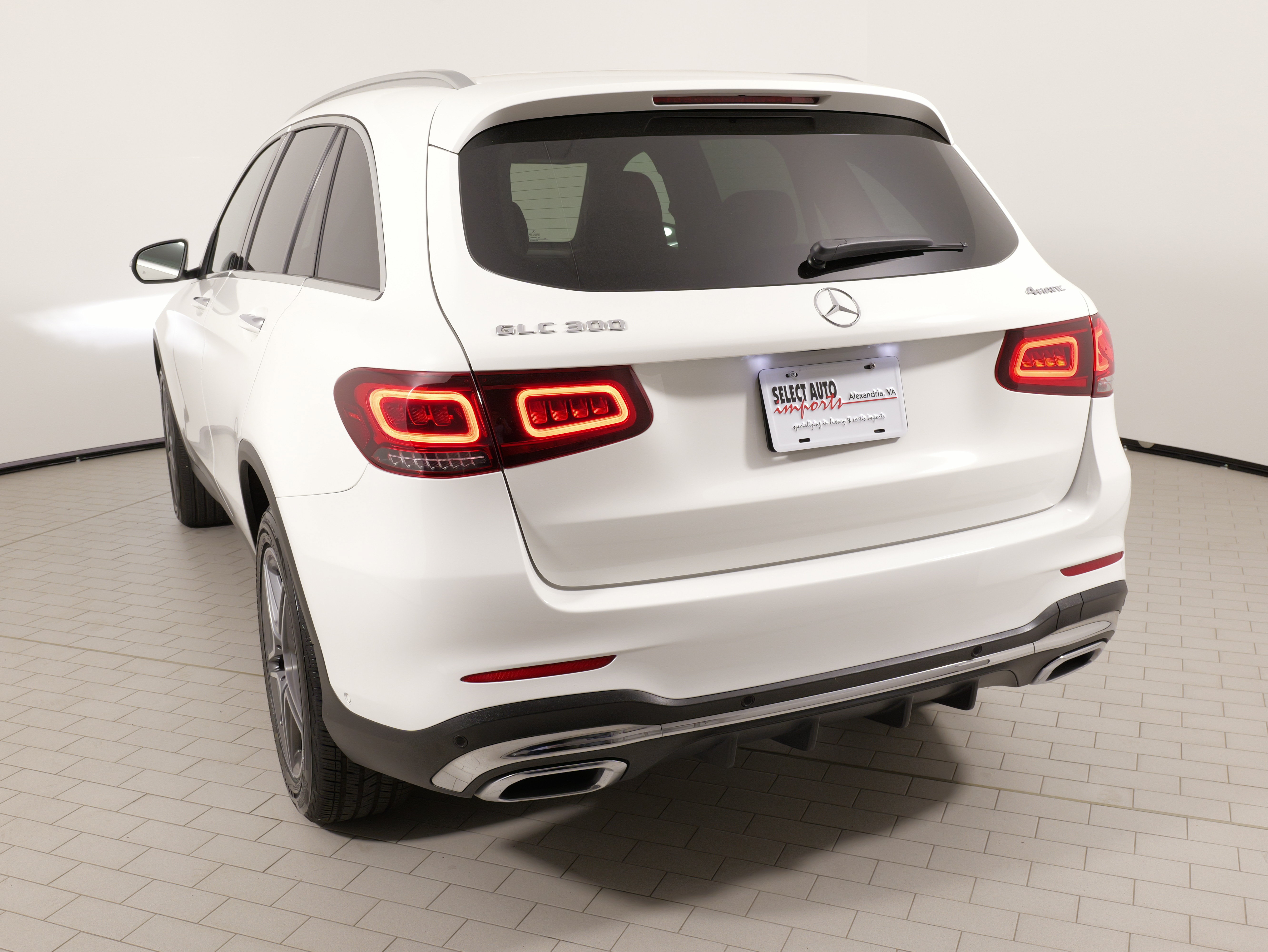 Used 2022 Mercedes-Benz GLC 300 4MATIC image 12