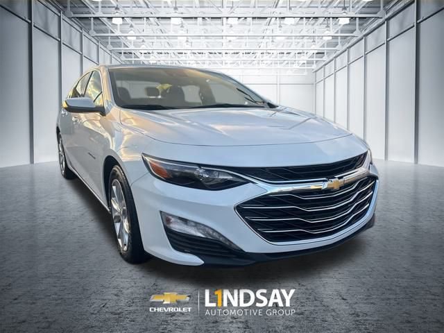 Used 2024 Chevrolet Malibu LT image 2