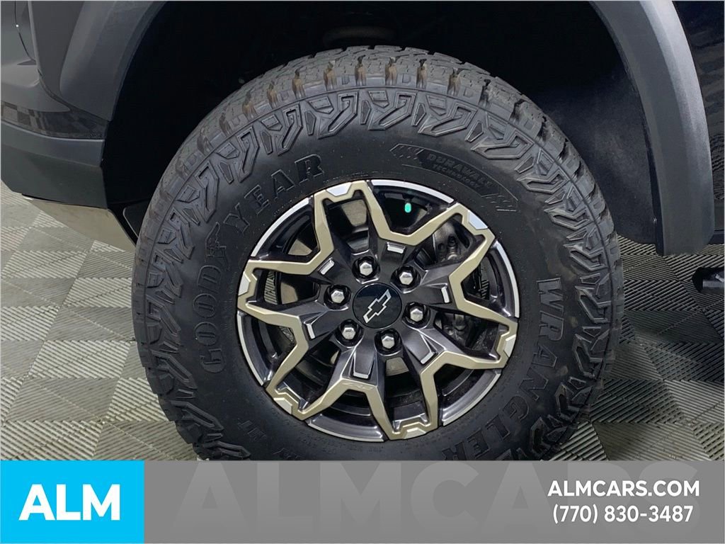 Used 2023 Chevrolet Colorado ZR2 image 16