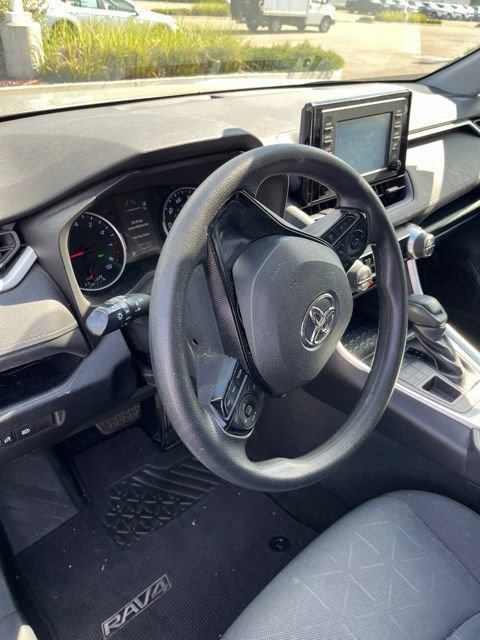 Used 2019 Toyota RAV4 XLE AWD/4WD image 12