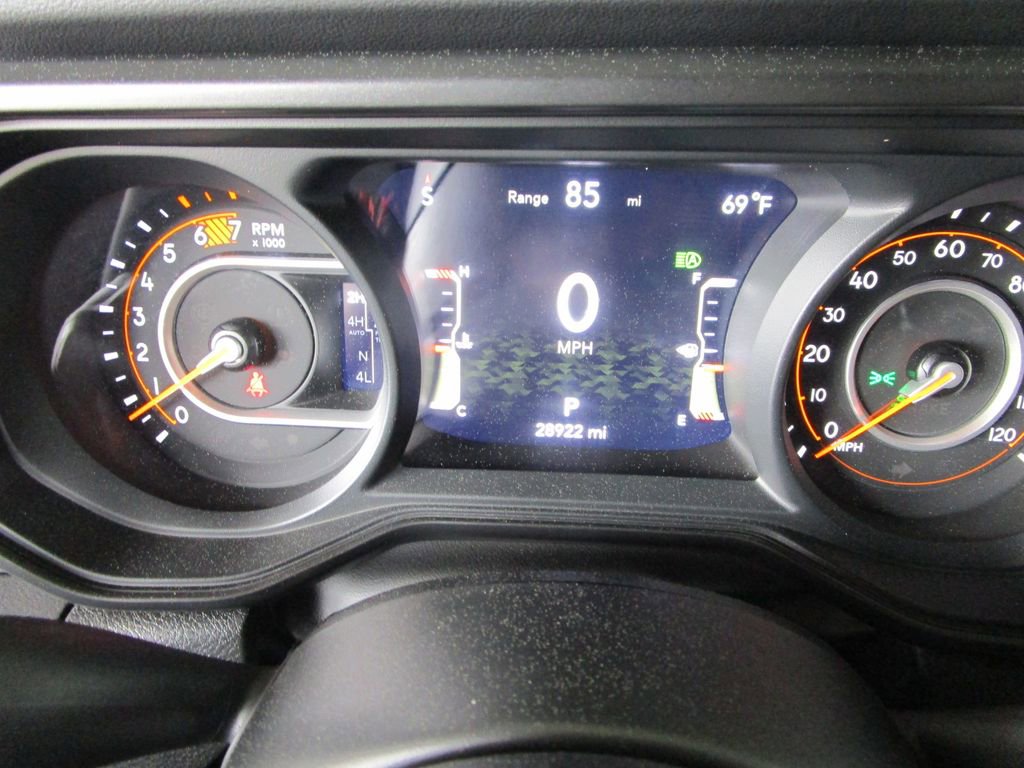 Used 2024 Jeep Wrangler Unlimited Rubicon image 36