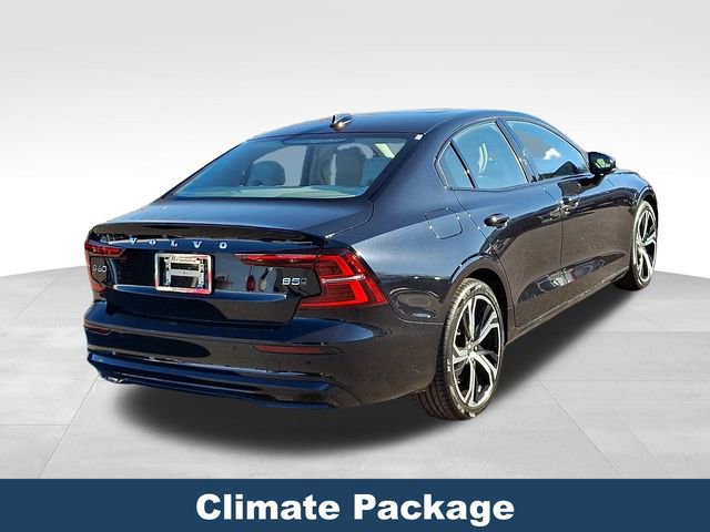 Used 2024 Volvo S60 B5 Core image 7