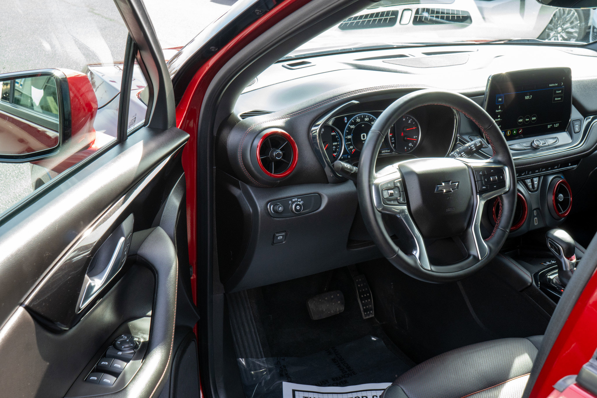 Certified 2024 Chevrolet Blazer RS w/ Driver Confidence II Package image 10