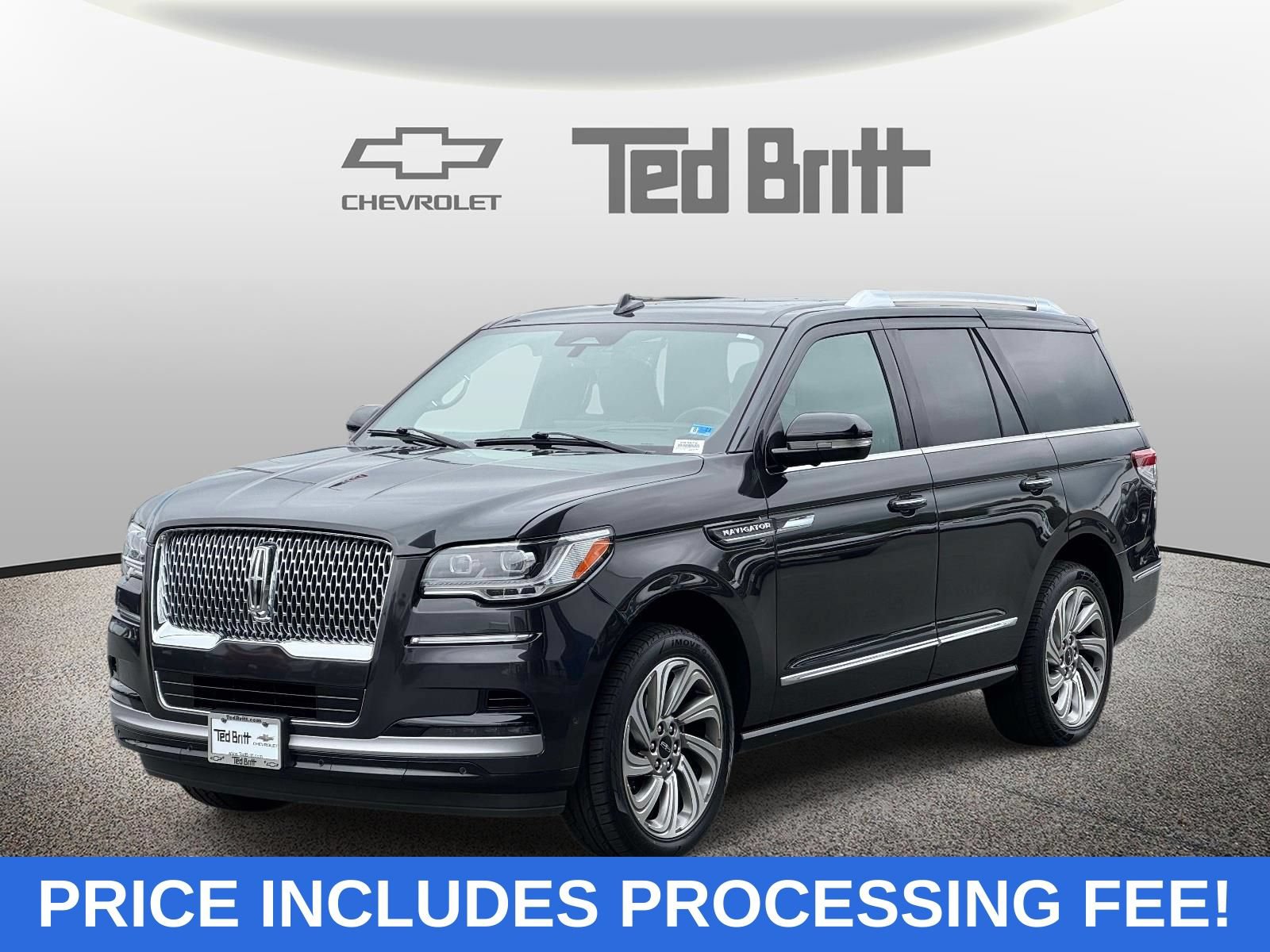 Used 2022 Lincoln Navigator Reserve AWD/4WD image 1