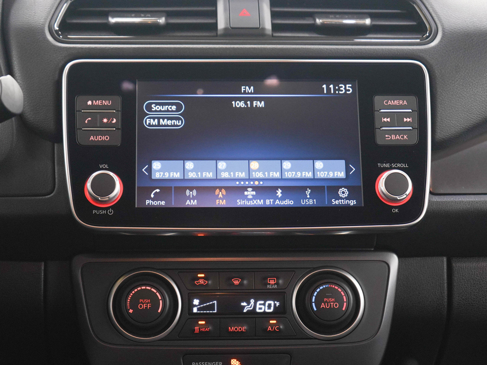 Used 2025 Nissan Leaf S FWD image 17
