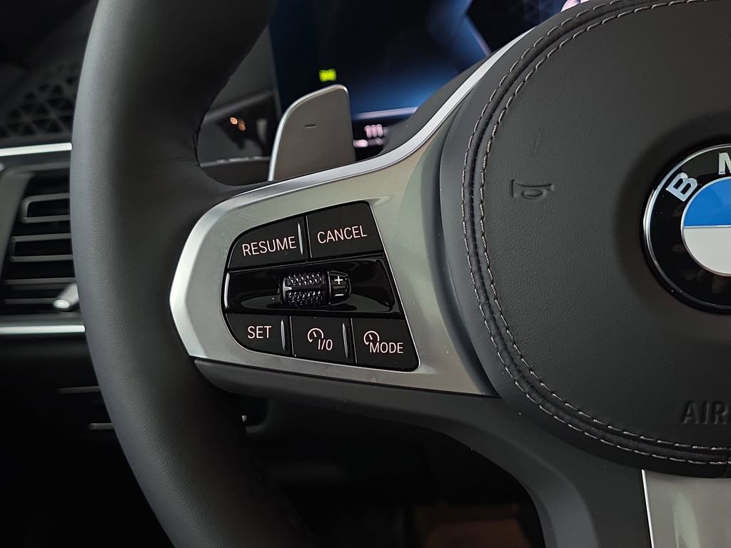 New 2026 BMW X7 xDrive40i w/ M Sport Package image 18