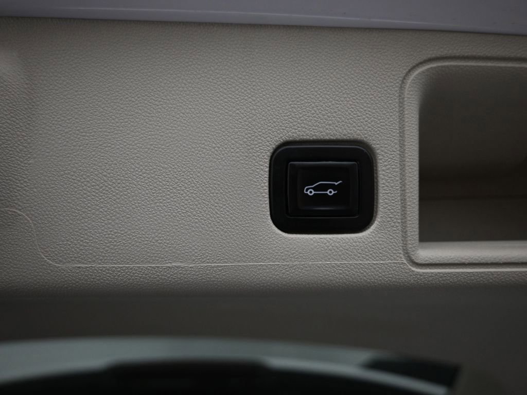 Used 2022 GMC Terrain Denali image 11