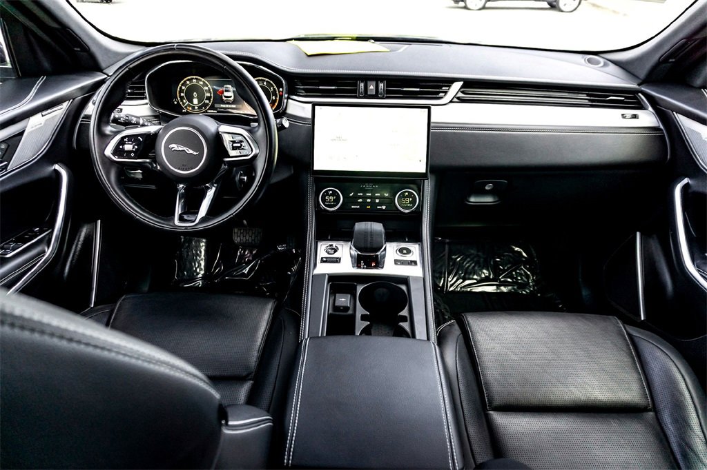 Used 2024 Jaguar F-PACE R-Dynamic S image 30
