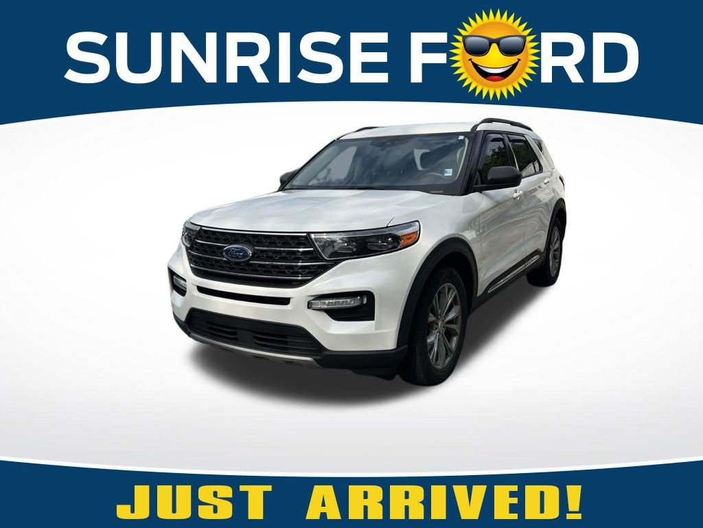 Used 2023 Ford Explorer XLT w/ Equipment Group 202A RWD image 1