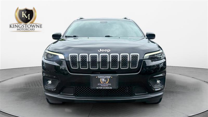 Used 2019 Jeep Cherokee Latitude Plus w/ Cold Weather Group FWD image 8