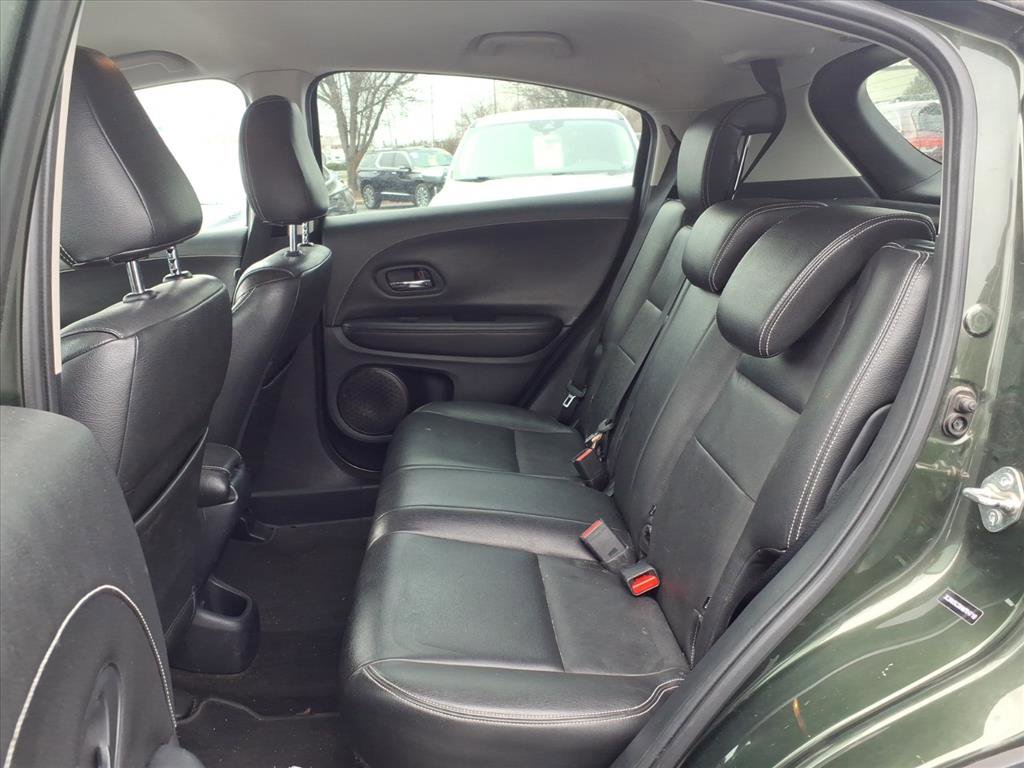 Used 2017 Honda HR-V LX image 29