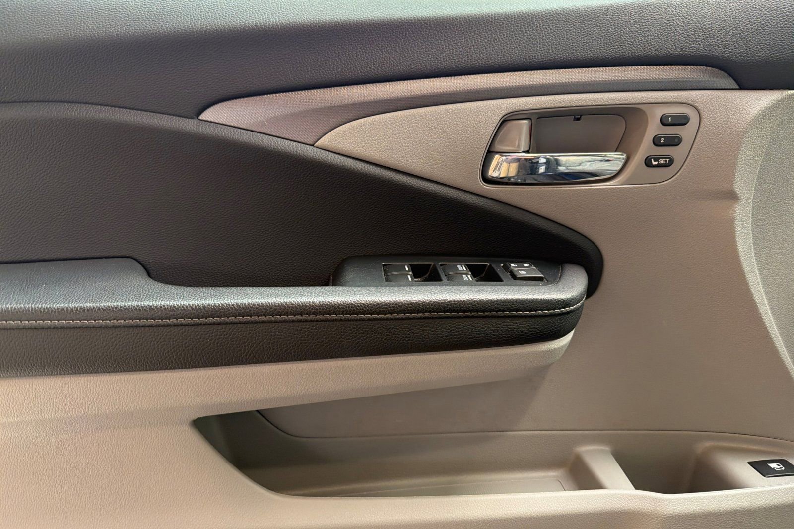 Used 2022 Honda Ridgeline RTL-E image 10