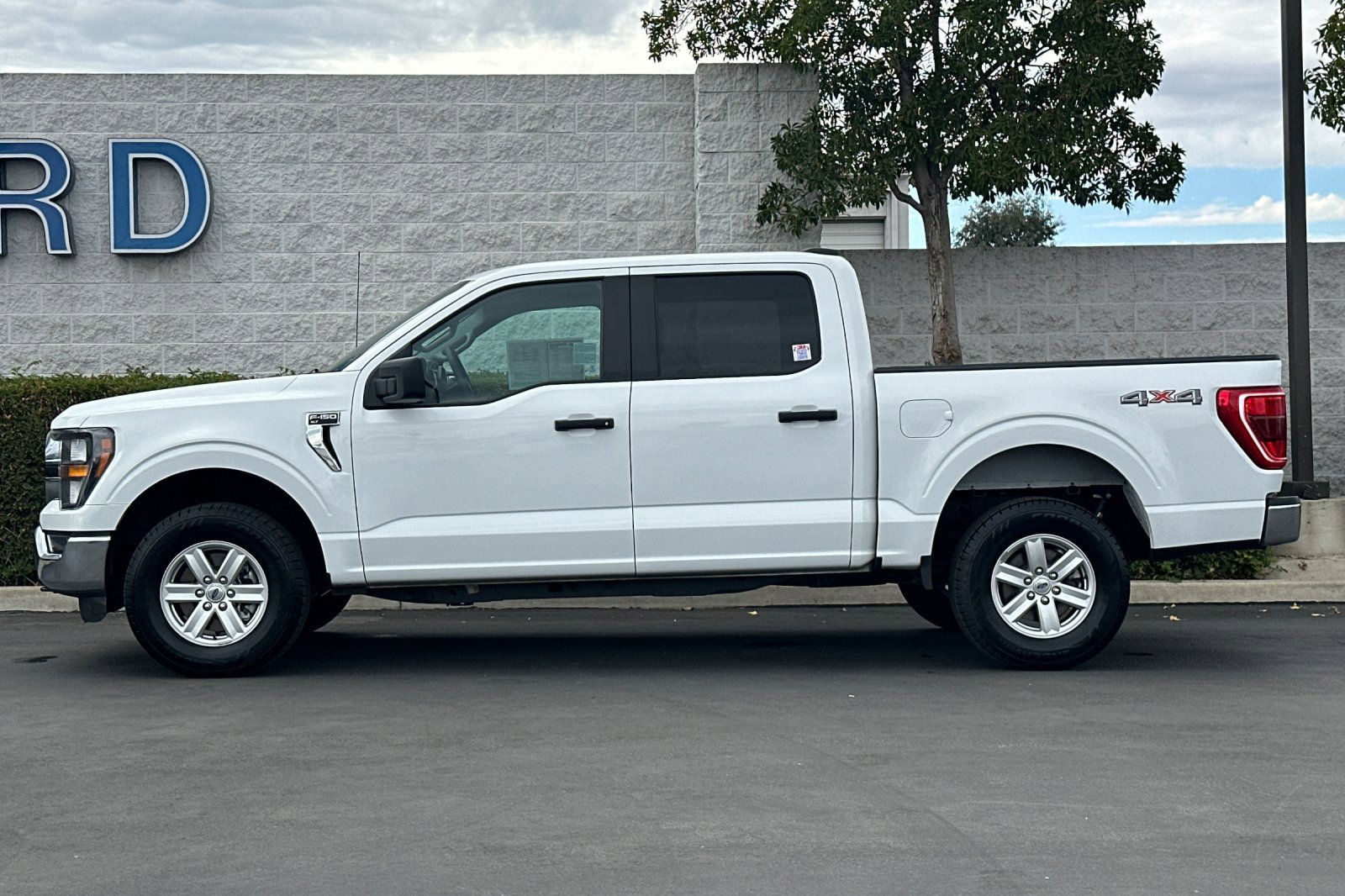Used 2023 Ford F150 XLT image 7