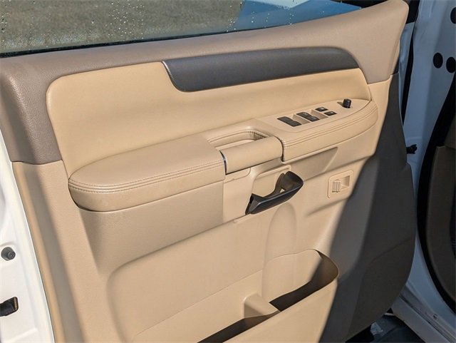 Used 2012 Nissan Armada SV image 17