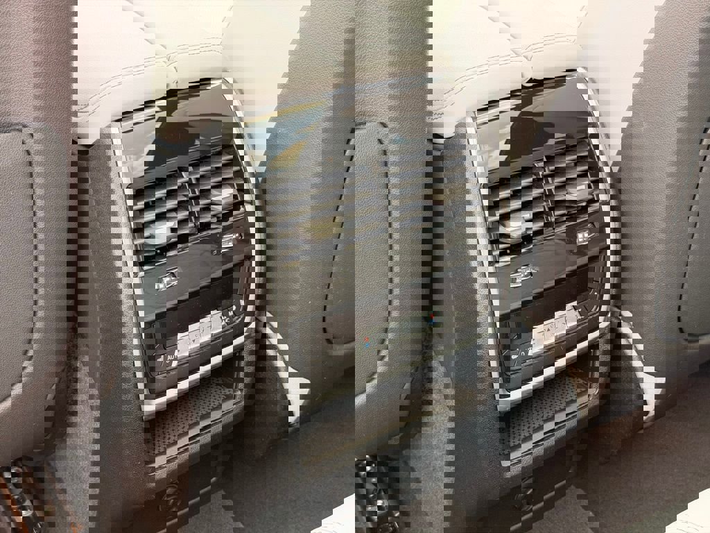 Used 2023 BMW X5 xDrive40i w/ Premium Package image 17