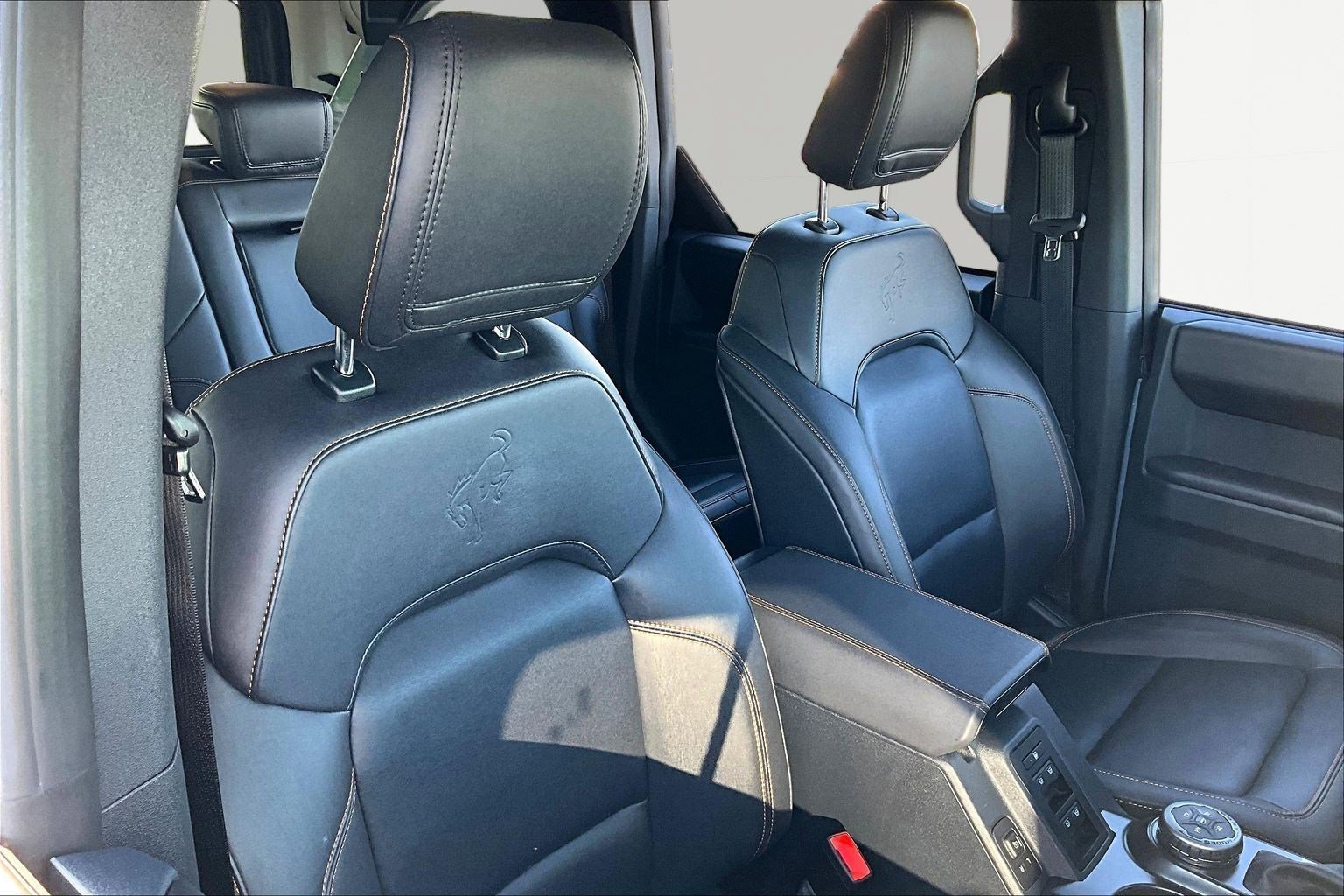 Used 2024 Ford Bronco Badlands image 31