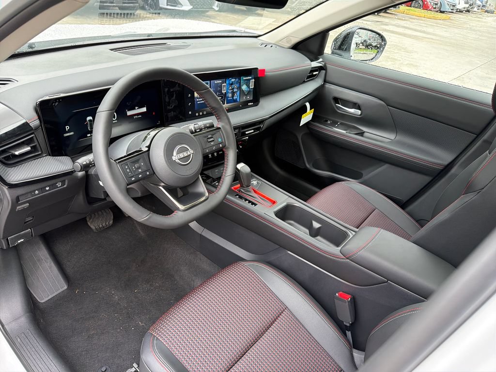 New 2026 Nissan Kicks SR w/ SR Premium Package FWD image 14