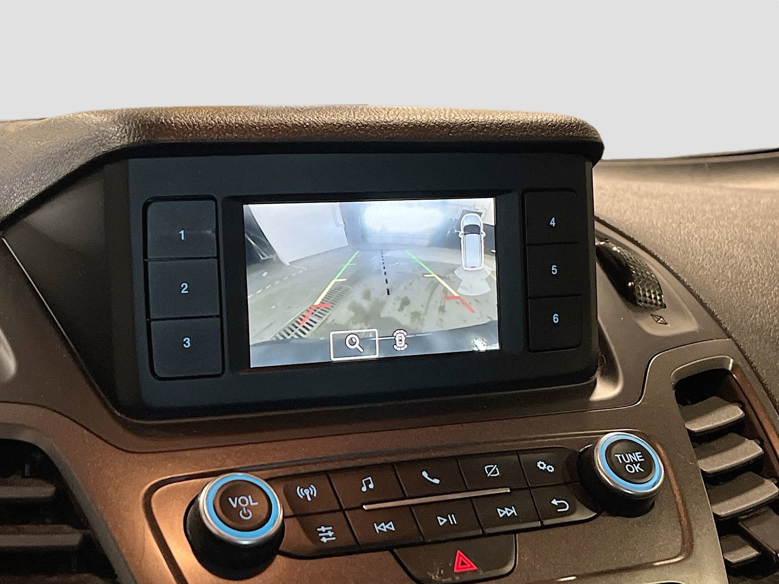 Used 2023 Ford Transit Connect XL image 13