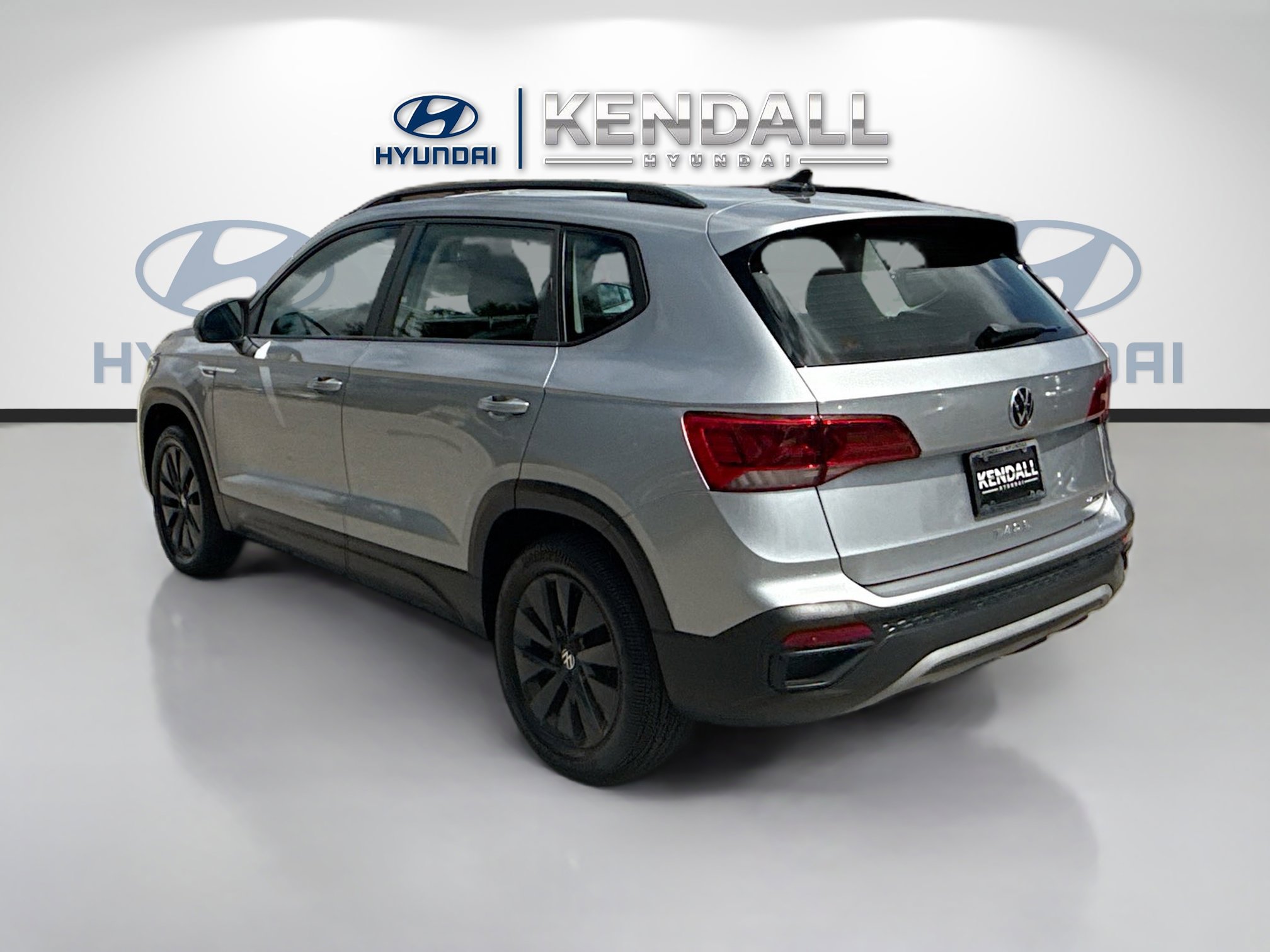 Used 2022 Volkswagen Taos S w/ IQ Drive S Package image 4