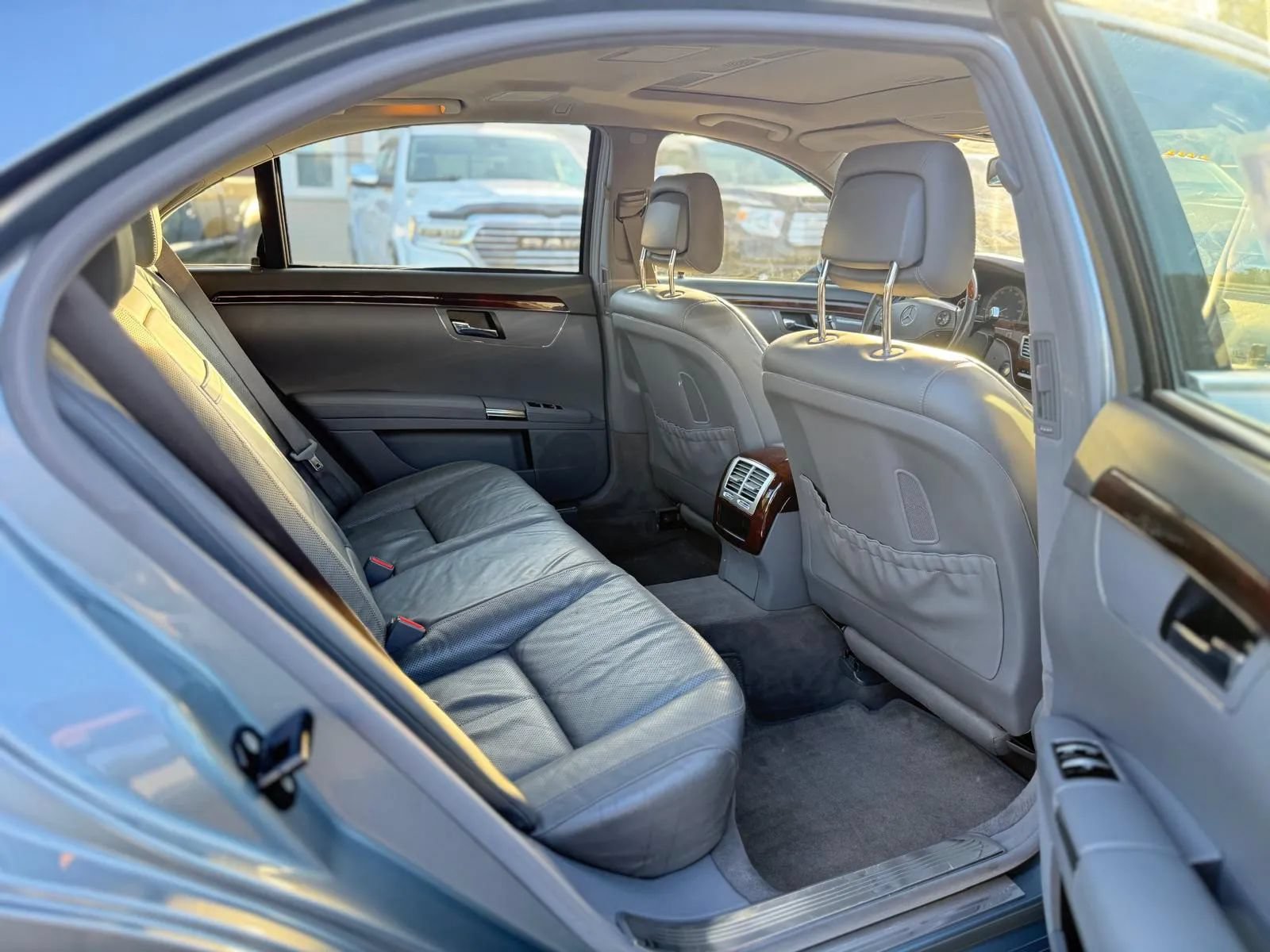 Used 2009 Mercedes-Benz S 550 image 28