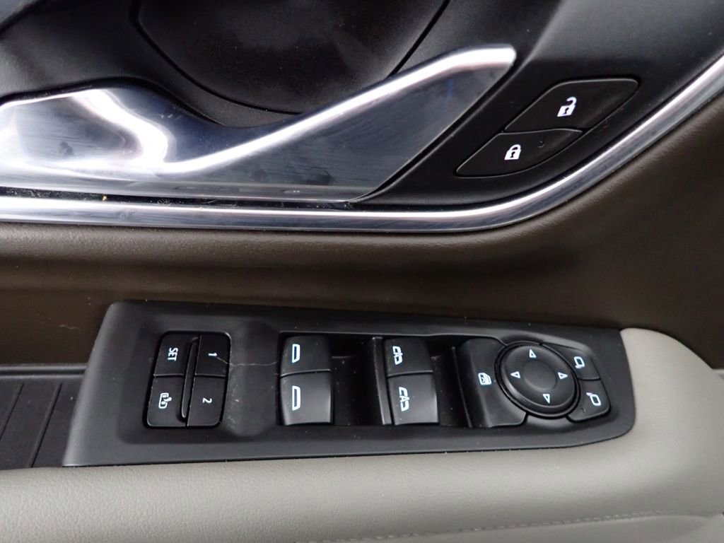Used 2021 Chevrolet Tahoe LT AWD/4WD image 23