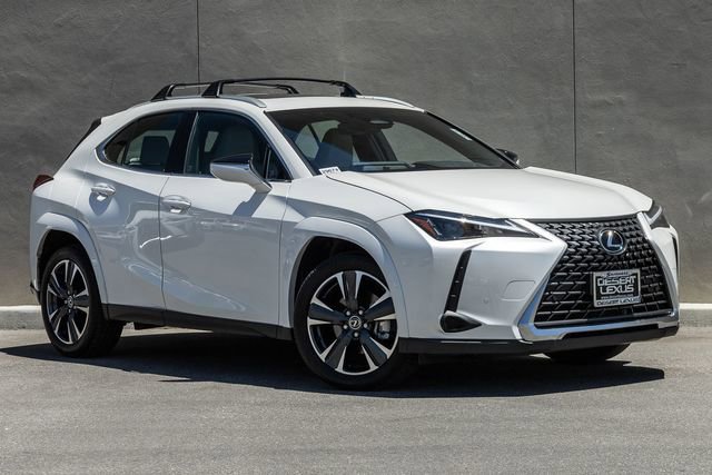 Used 2025 Lexus UX 300h FWD w/ Accessory Package (Z2) image 17