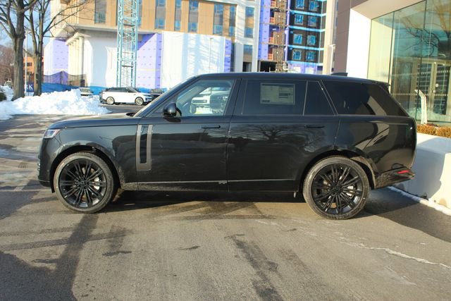 New 2026 Land Rover Range Rover Long Wheelbase SE image 6