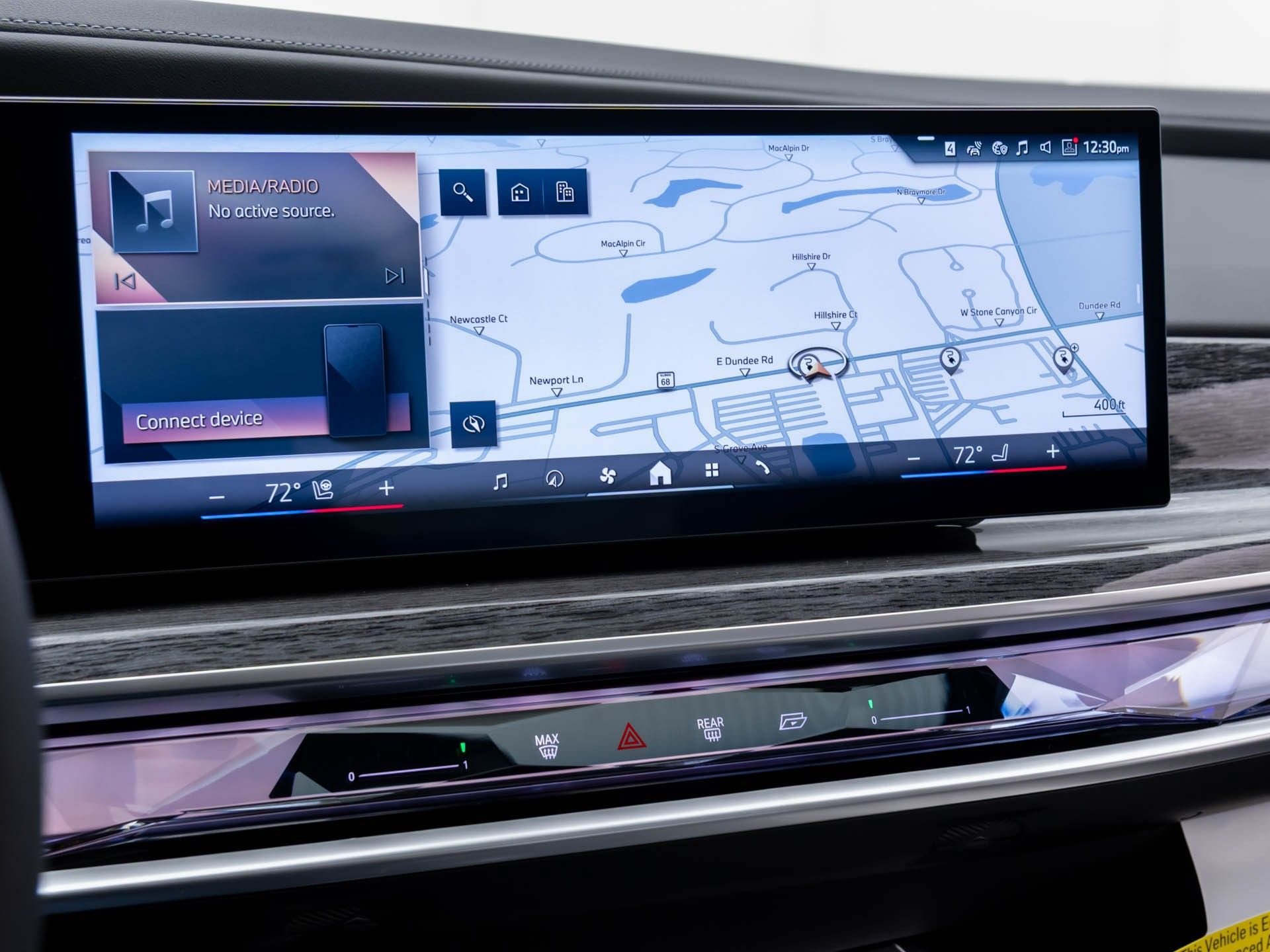 New 2025 BMW 750e xDrive AWD/4WD image 24