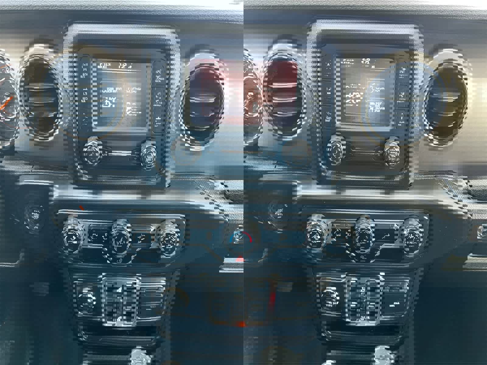 Used 2020 Jeep Wrangler Unlimited Sport S image 27