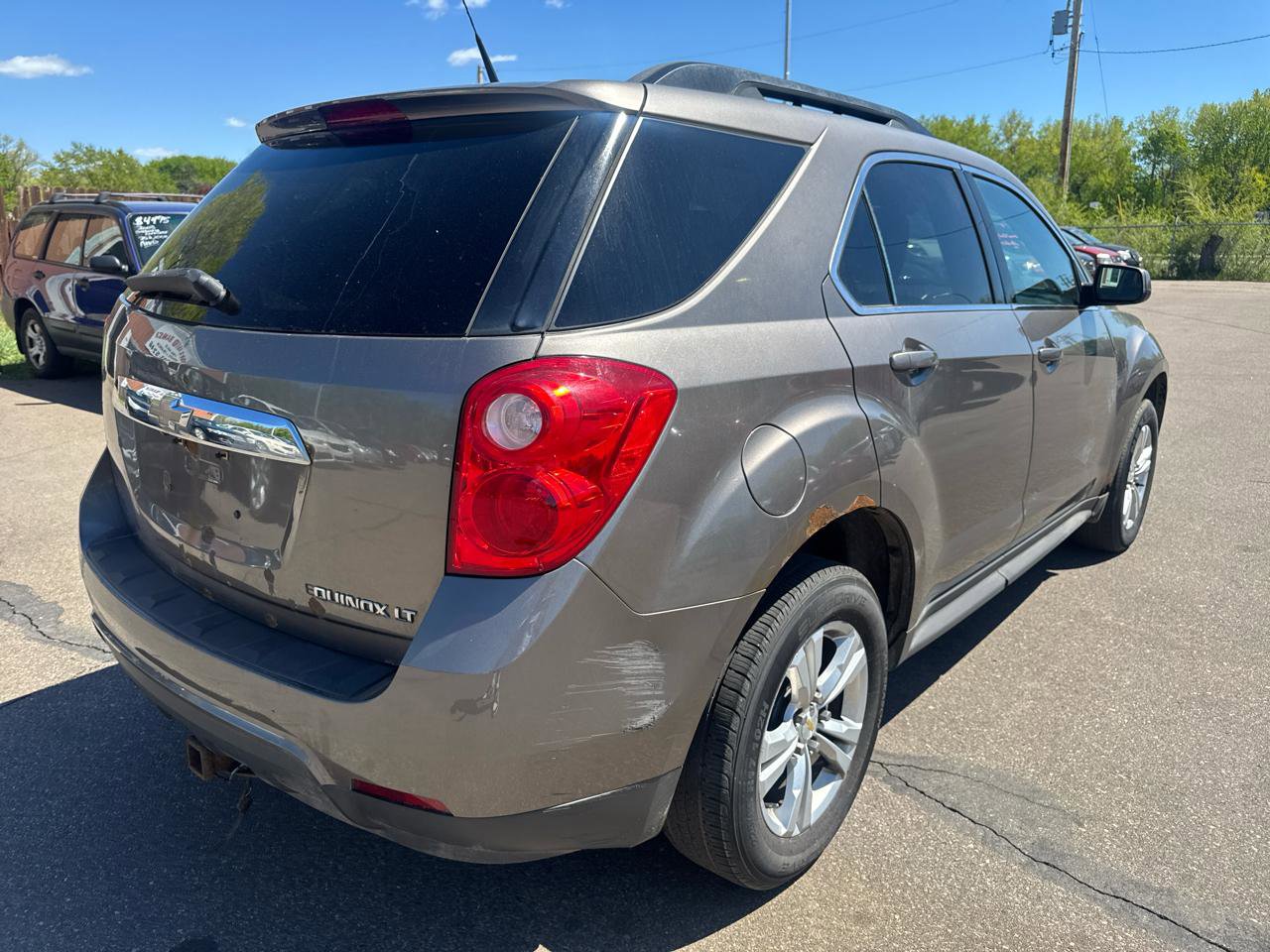 Used 2011 Chevrolet Equinox LT w/ Driver Convenience Package FWD image 5