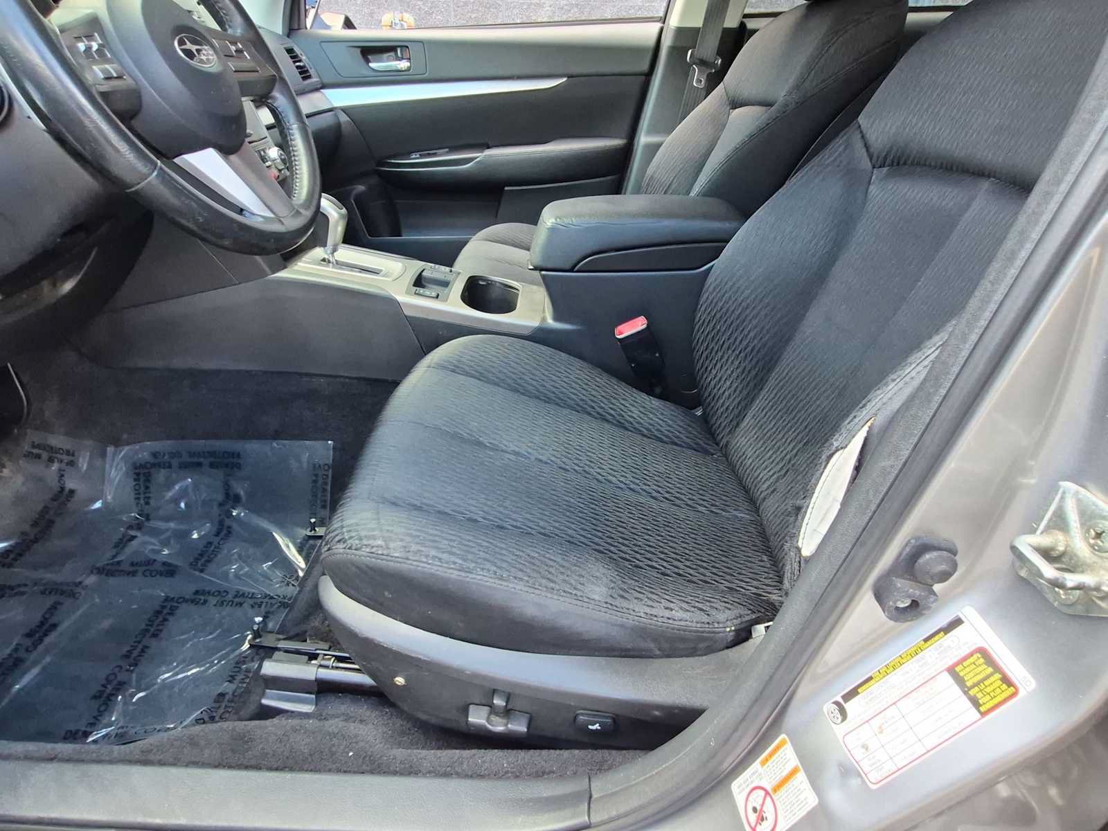 Used 2010 Subaru Outback 2.5i Premium AWD/4WD image 16