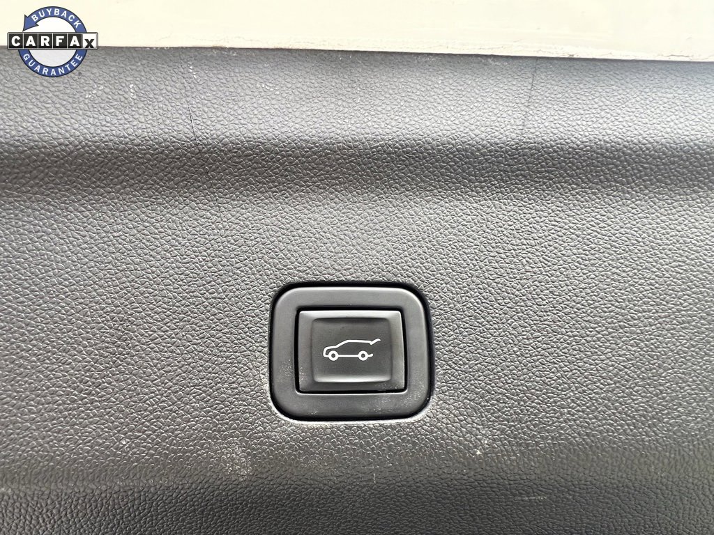 Used 2023 GMC Yukon Denali image 32