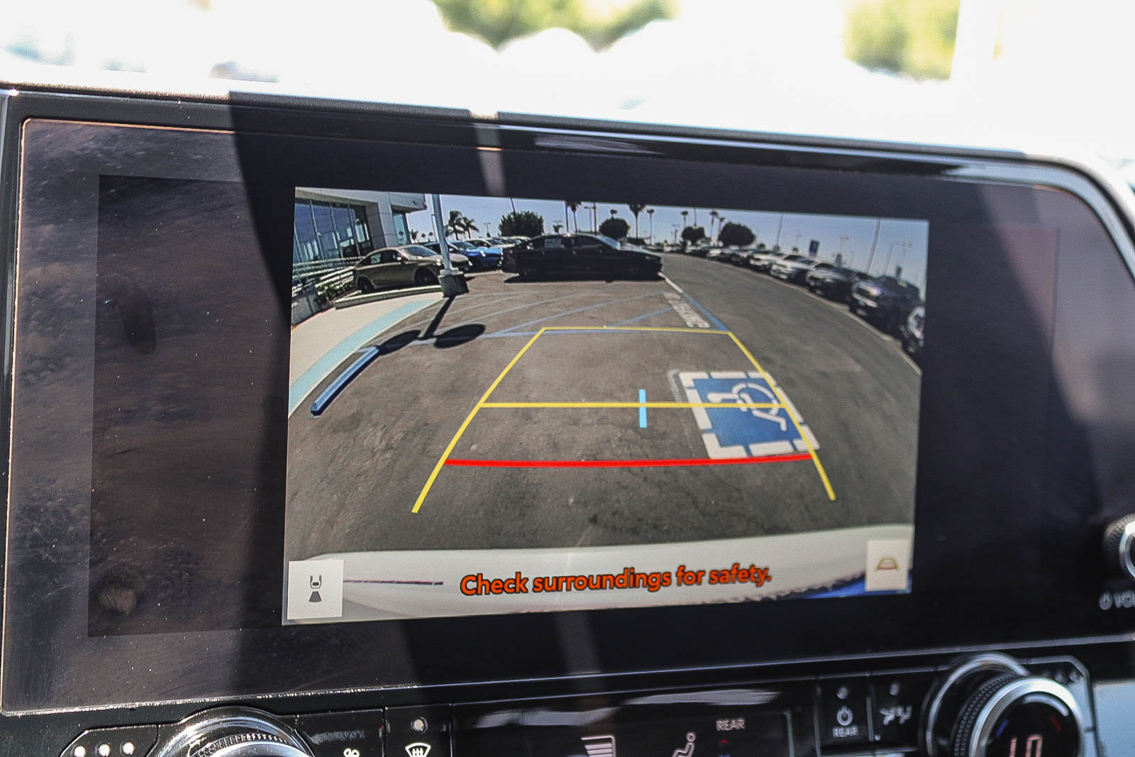 Used 2023 Toyota Highlander Limited FWD image 26