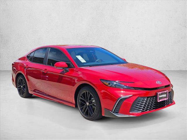 Used 2026 Toyota Camry SE w/ Convenience Package image 3