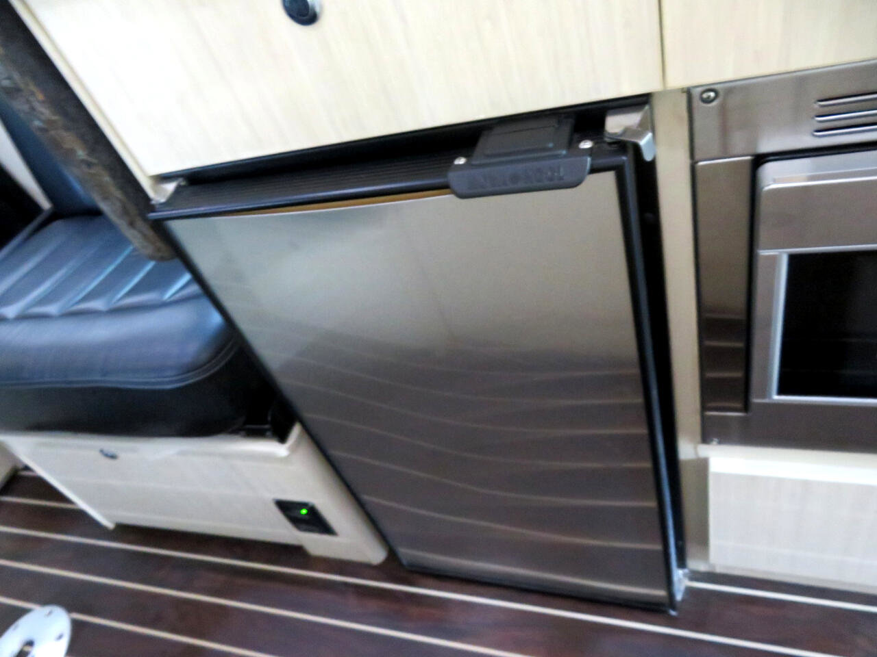 Used 2014 Mercedes-Benz Sprinter 3500 image 46