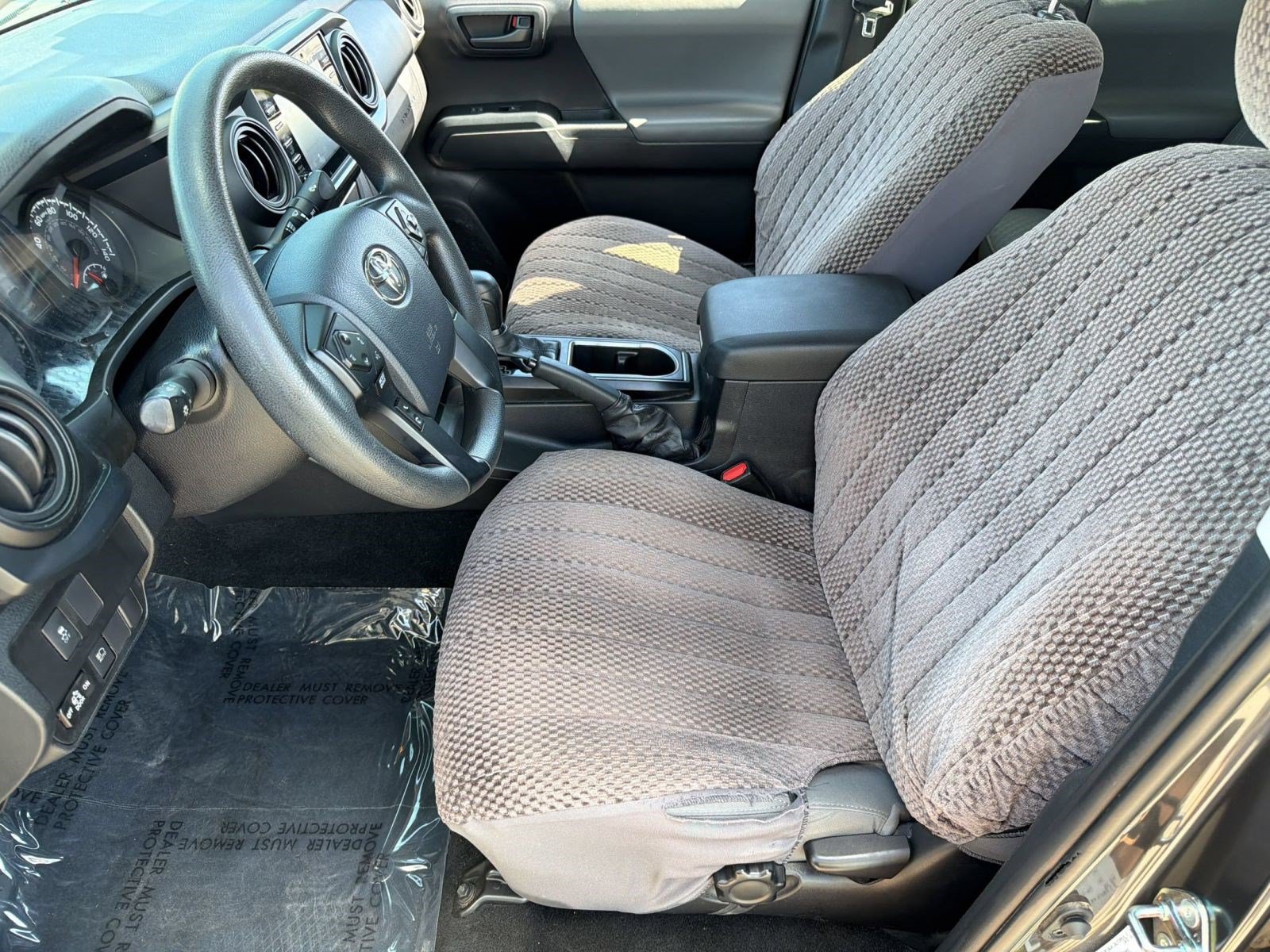 Used 2020 Toyota Tacoma SR AWD/4WD image 5