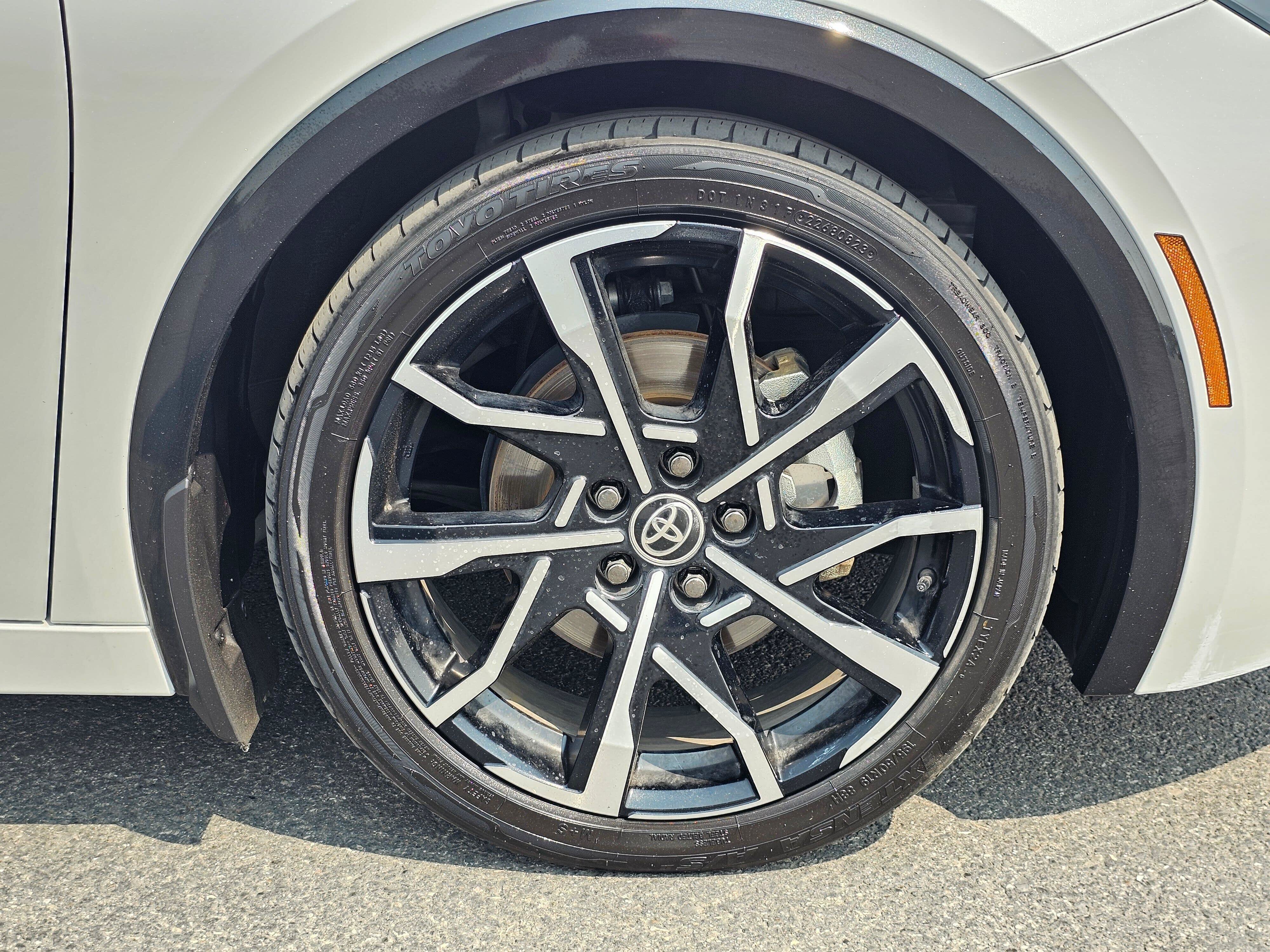 Used 2023 Toyota Prius Prime FWD image 9
