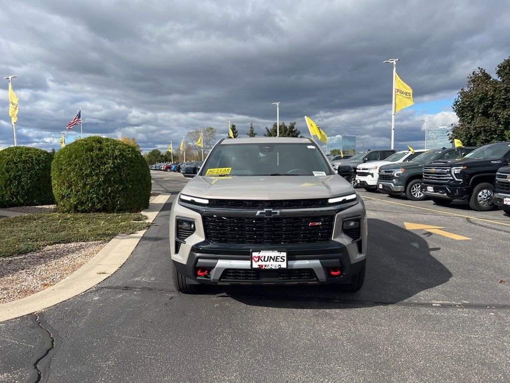 New 2026 Chevrolet Traverse Z71 w/ Enhanced Driving Package image 2
