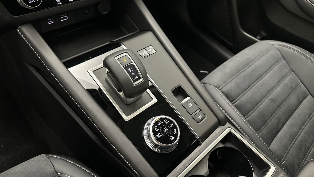 New 2026 Nissan Rogue SL image 14