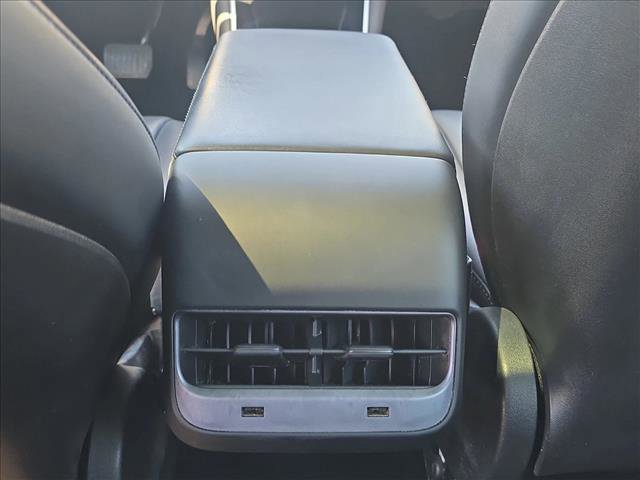 Used 2020 Tesla Model 3 Long Range image 16