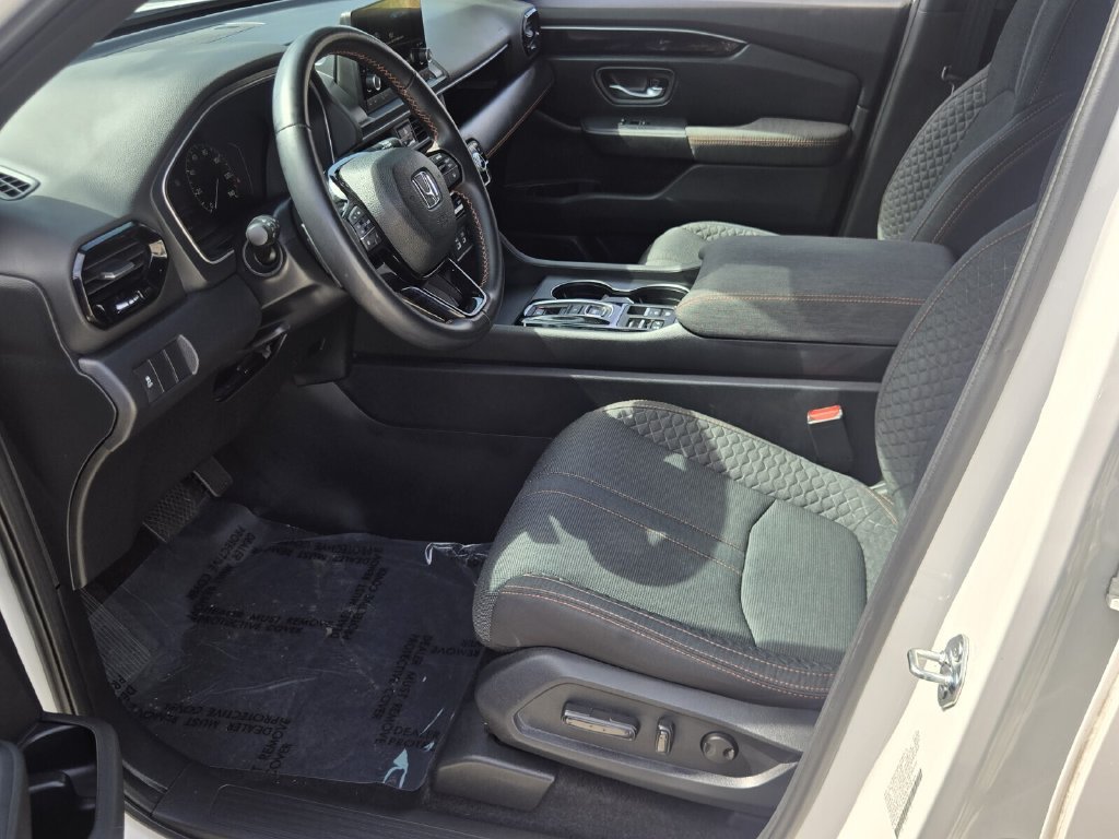 Certified 2023 Honda Pilot Sport image 11