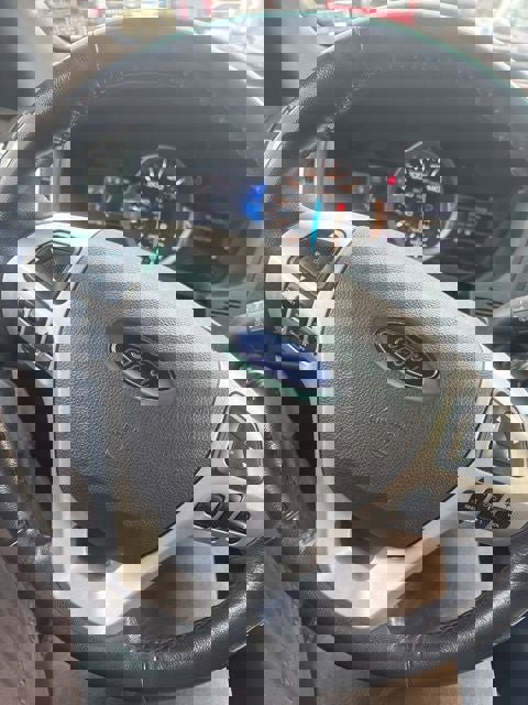 Used 2013 Ford Explorer XLT image 48