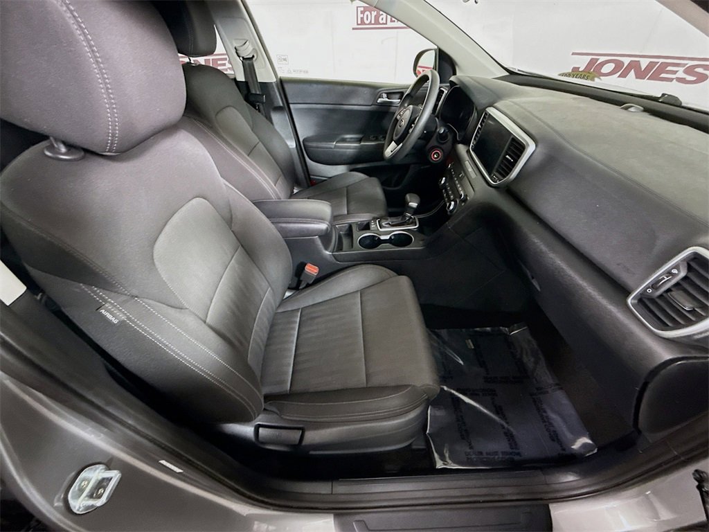 Used 2022 Kia Sportage LX image 29