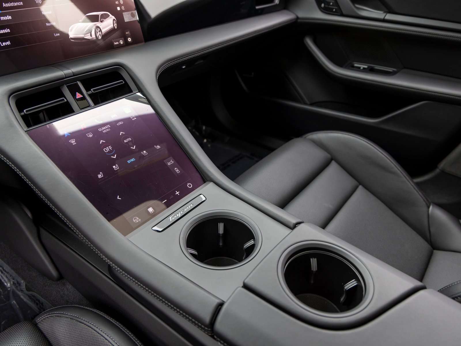 New 2025 Porsche Taycan 4S image 36