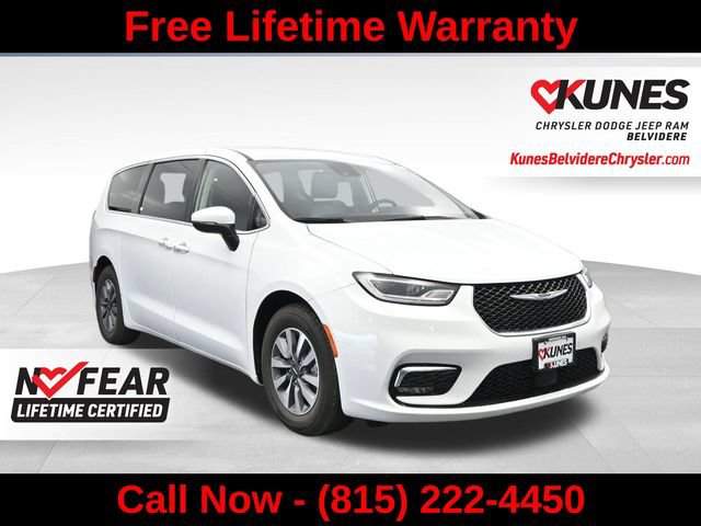 Used 2023 Chrysler Pacifica Touring-L